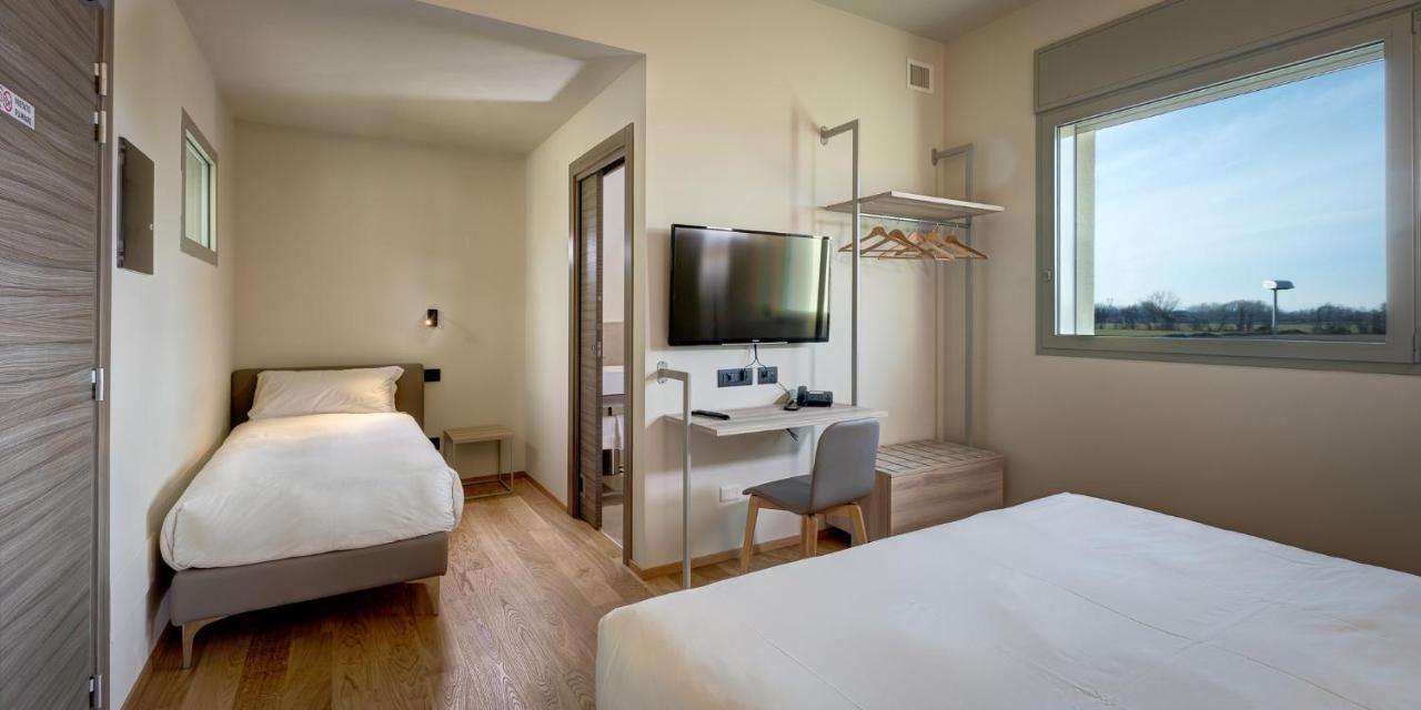 Park Hotel & Residence By The Cube Fidenza Luaran gambar