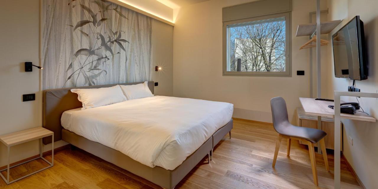 Park Hotel & Residence By The Cube Fidenza Luaran gambar