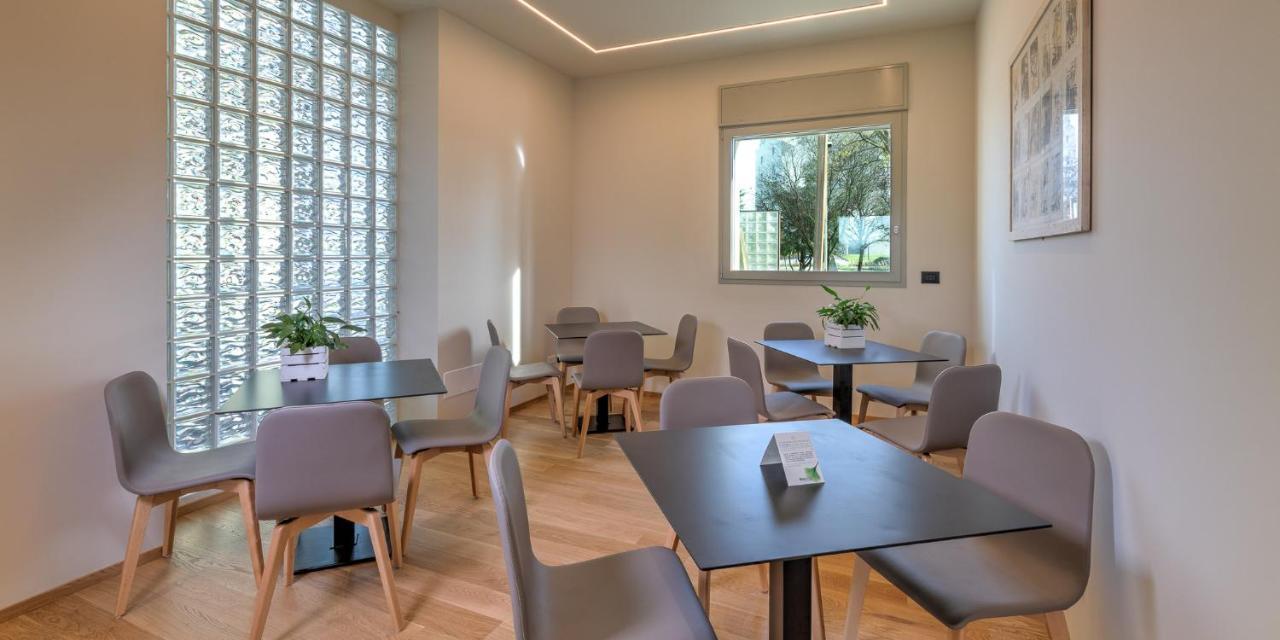 Park Hotel & Residence By The Cube Fidenza Luaran gambar